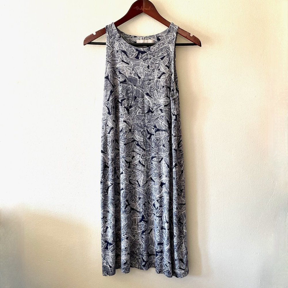Athleta | Blue/White Abstract Leaf Pattern Knit Casual Sleeveless Dress M